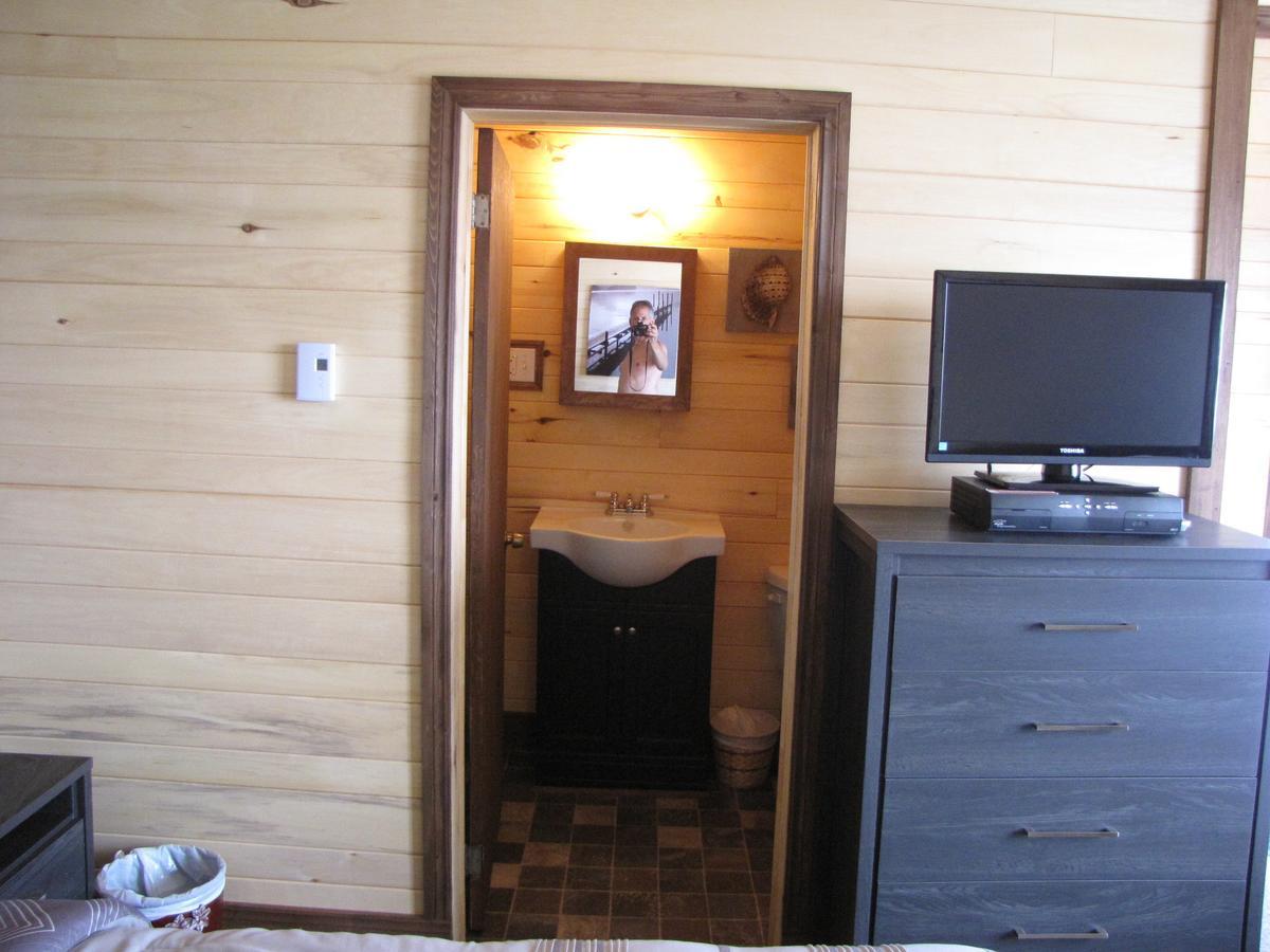 Motel Du Haut Phare Cap-des-Rosiers Δωμάτιο φωτογραφία